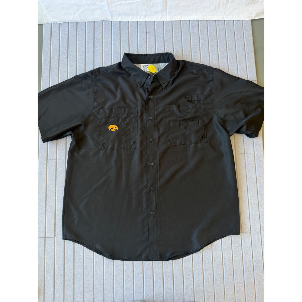 ProEdge Iowa Hawkeyes Mens XL Fishing Shirt Black UPF 50+ Vented Button Down